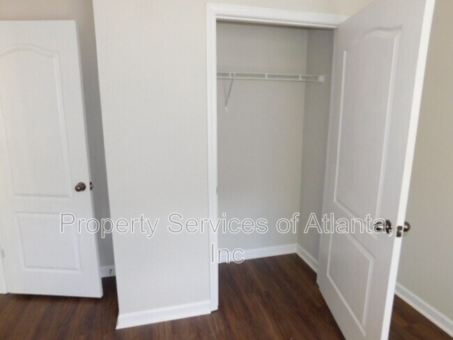 Building Photo - 6672 Grand Hickory Dr