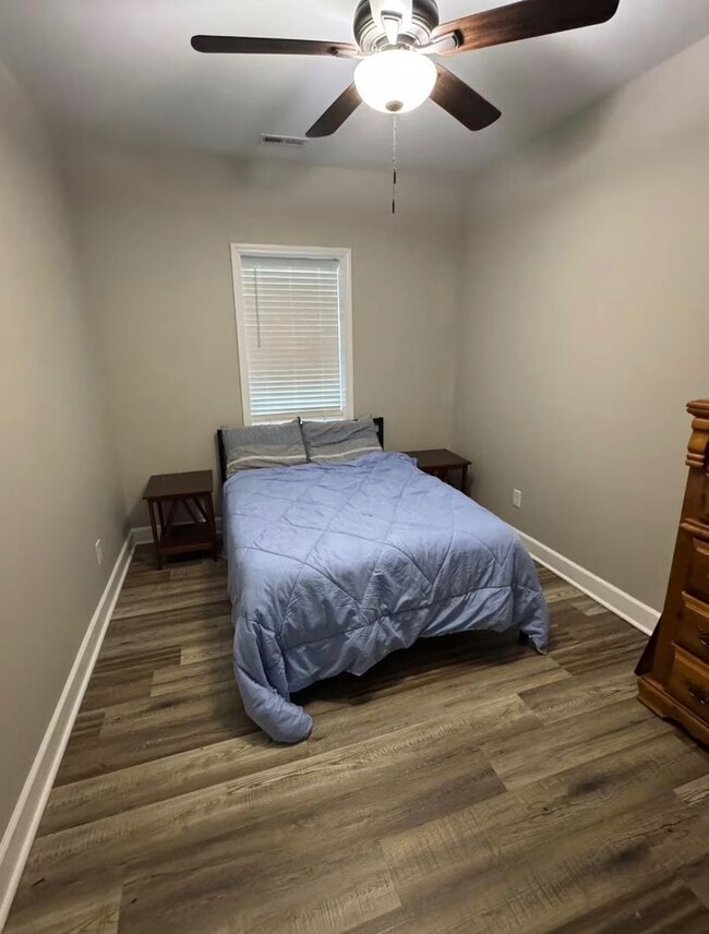 Building Photo - 9 Dixie Ave