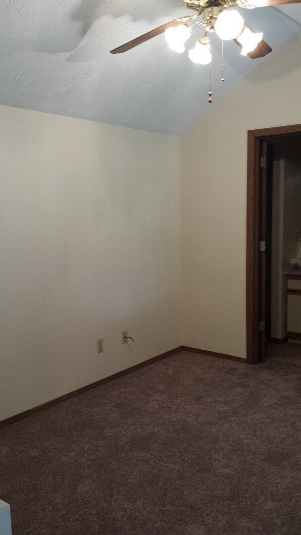 Building Photo - 2 Bedroom / 2 Bath Loft Condo at Fall Creek Resort