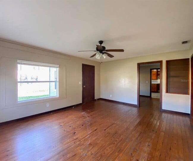 Building Photo - 830 N Combee Rd