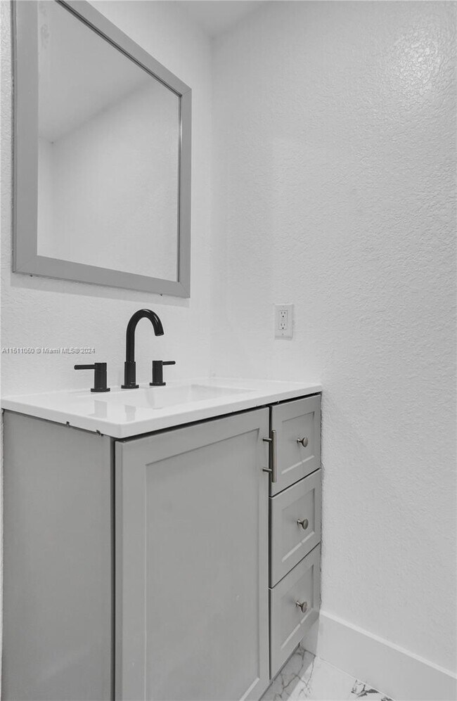 Building Photo - 106 Edmund Rd