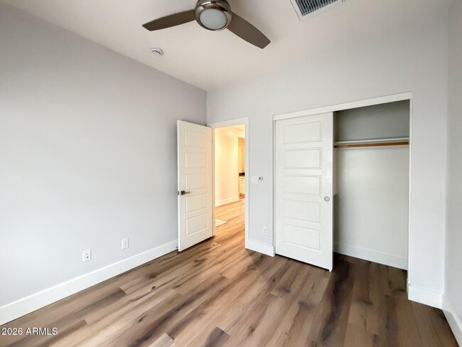 Building Photo - 5145 E Hash Knife Draw Rd