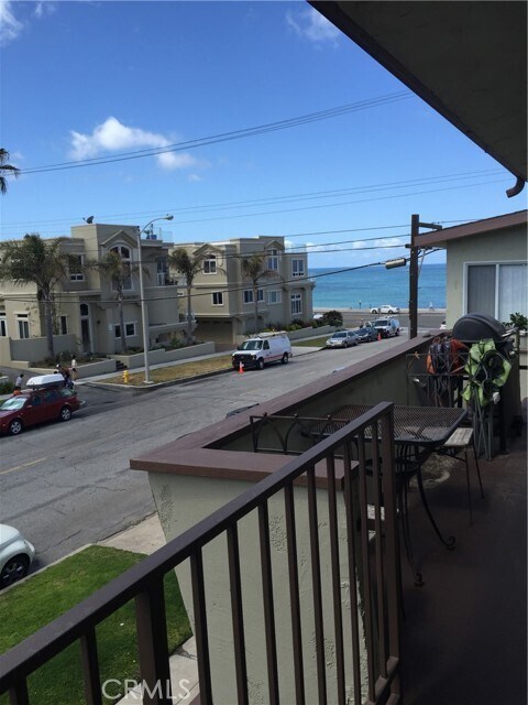 Building Photo - 1511 S Catalina Ave