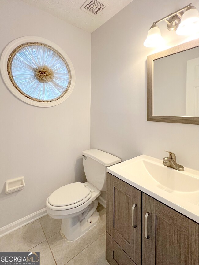 Building Photo - 1924 Riverlanding Cir