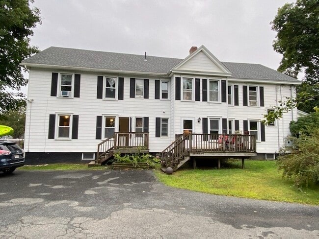 Building Photo - 57 Chestnut St