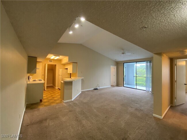 Building Photo - 13525 Eagle Ridge Dr