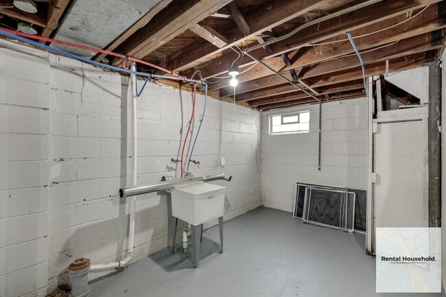 Building Photo - 12511 Whitehill St