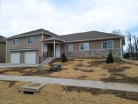 Building Photo - 8125 N Brown Station Rd