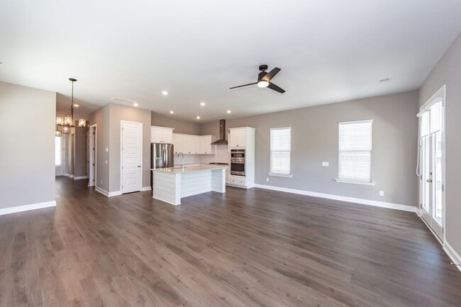 Building Photo - 214 Narrowleaf Ave