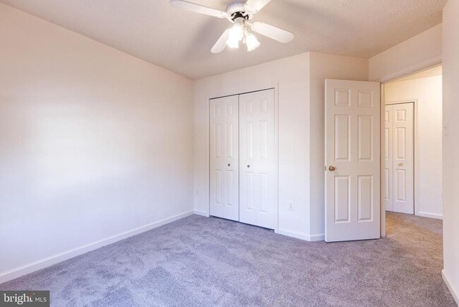 Building Photo - 5 Weyanoke Ct