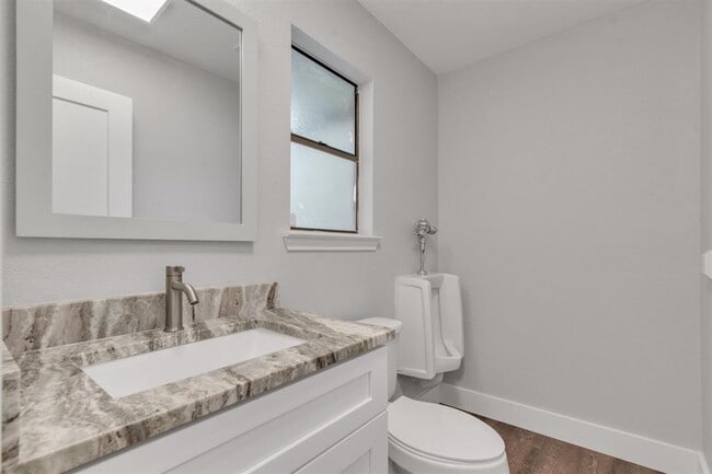 Building Photo - 10615 N Platt River Dr