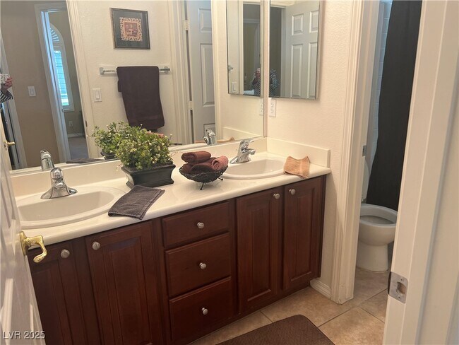 Building Photo - 6625 N Arbor Bluff Ct