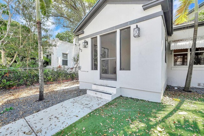 Building Photo - 52 NW 47th Terrace