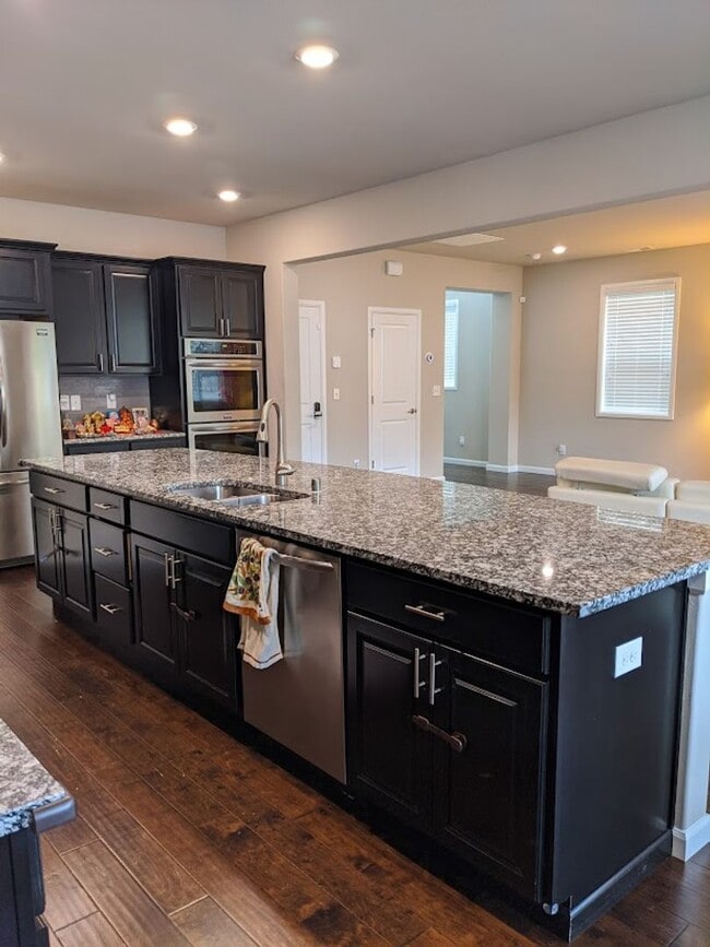 Building Photo - North Creek 4 Bedroom Home