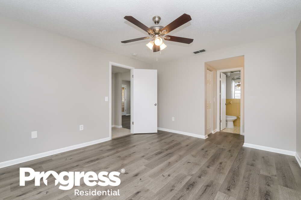 Building Photo - 7618 Summertree Ln