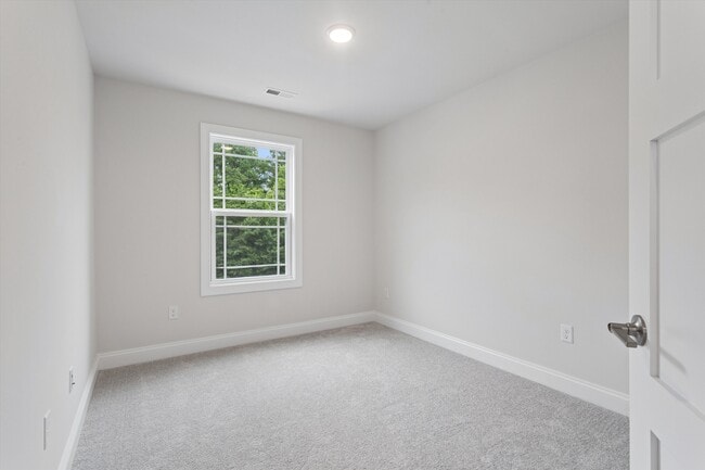Building Photo - 105 Bracewell Ln