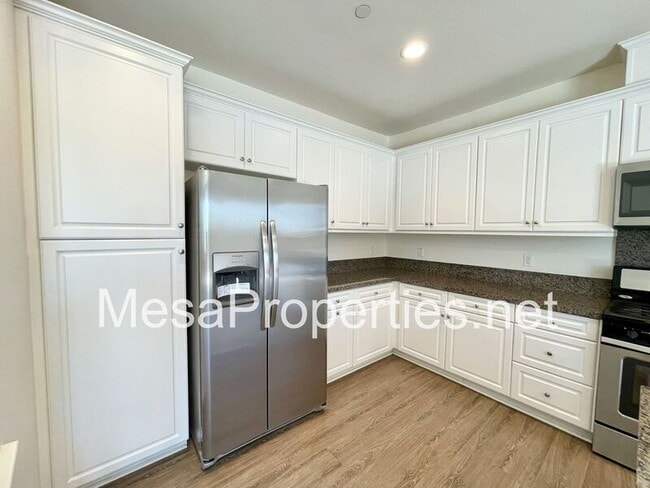 Building Photo - 3230 E Yountville Dr