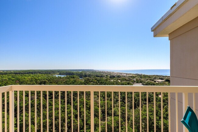 Building Photo - 546 Tops'l Beach Blvd