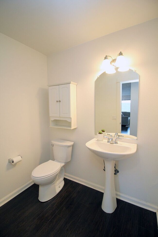 Building Photo - Delightful Newer Construction 3 Bed/2.5 Bath Home in Tranquil Beaverton Neighborhood