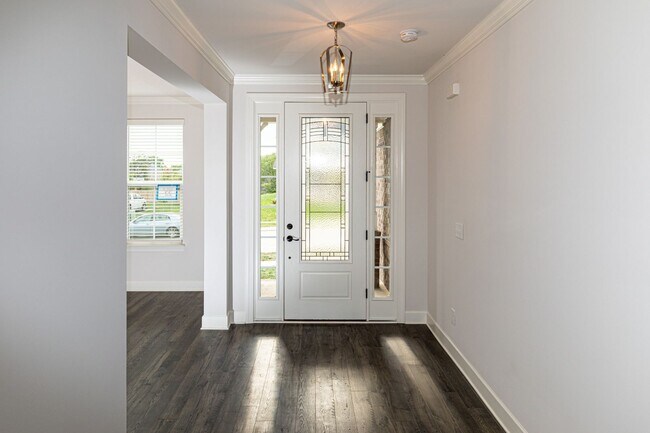 Building Photo - Beautiful Nolensville Home