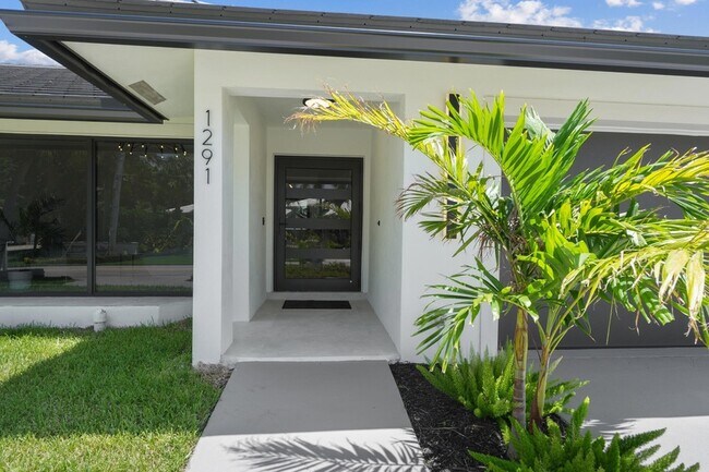 Building Photo - 1291 Bimini Ln
