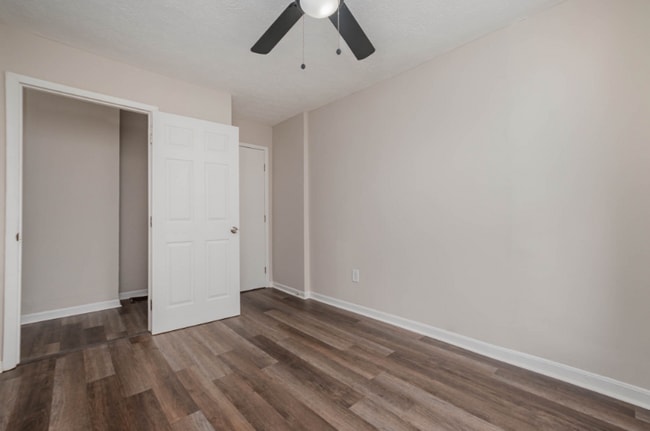 Building Photo - 3030 Cleinview Ave