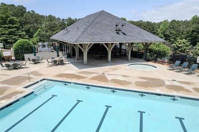 Building Photo - 718 Players Ct