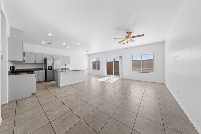Building Photo - 4 Bedroom Home in Southern Highlands