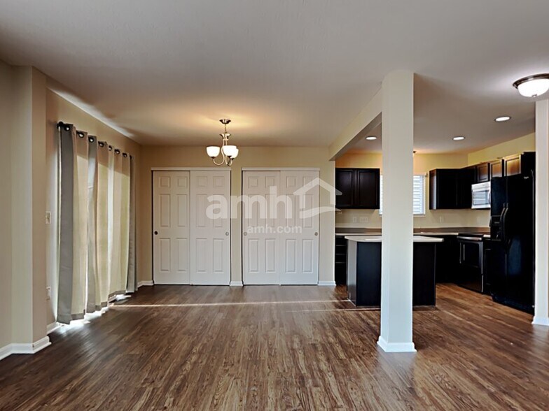 Building Photo - 4319 Hunting Hawk Dr