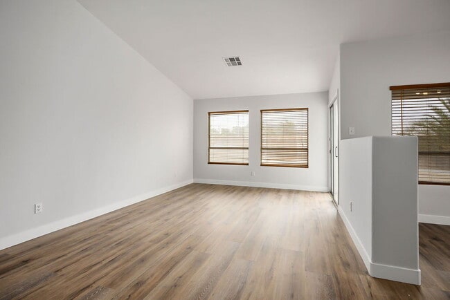 Building Photo - "Charming 3-Bedroom Oasis on Akamine Ave – Spacious 1702 Sq. Ft. with 2 Full Baths!"
