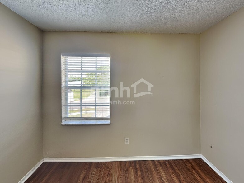Building Photo - 317 Morning Creek Cir