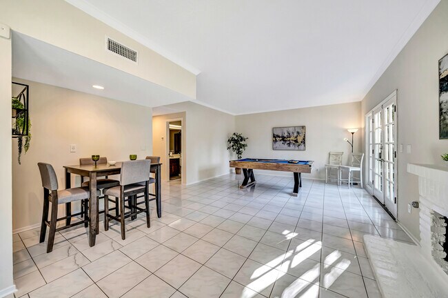 Building Photo - 30428 Penrod Dr