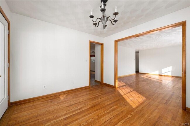 Building Photo - 3806 Harding Rd