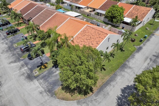 Building Photo - 14711 SW 61st Terrace