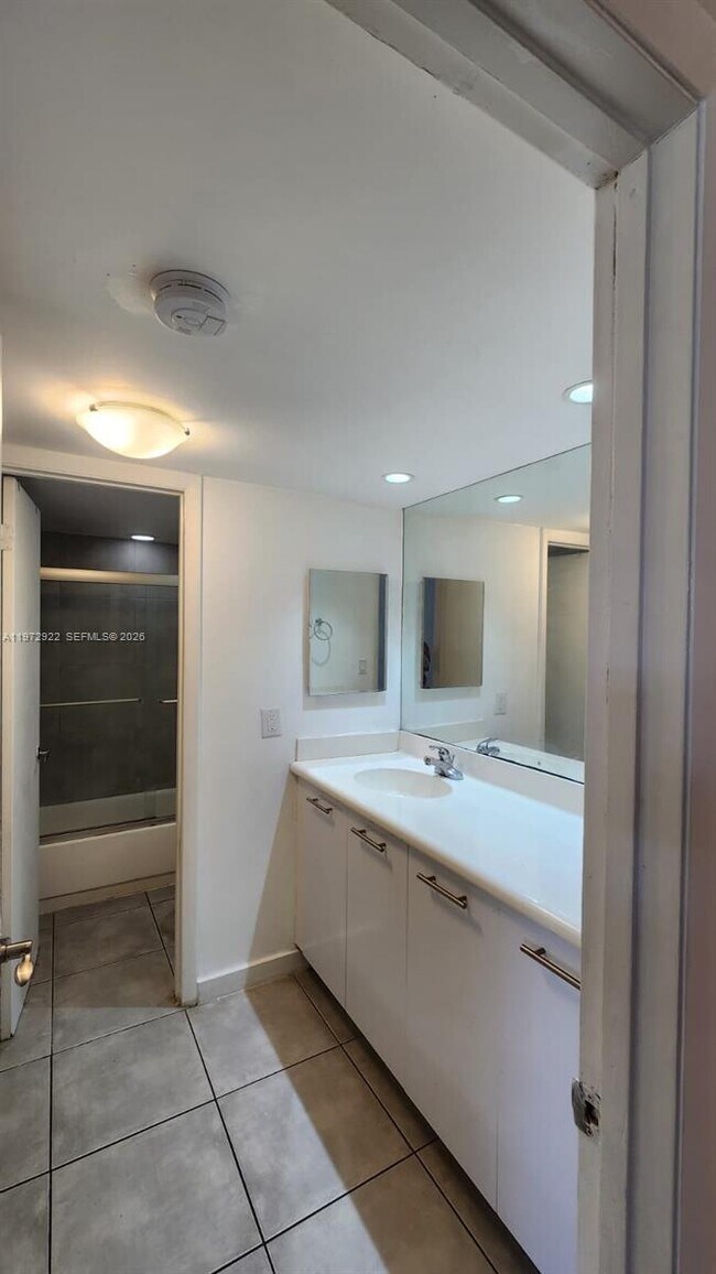 Building Photo - 680 NE 64th St