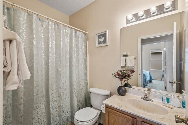 Building Photo - 422 Graystone Blvd