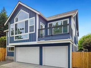 Building Photo - Spacious 3-Bedroom DADU with Private Balcony & Garage