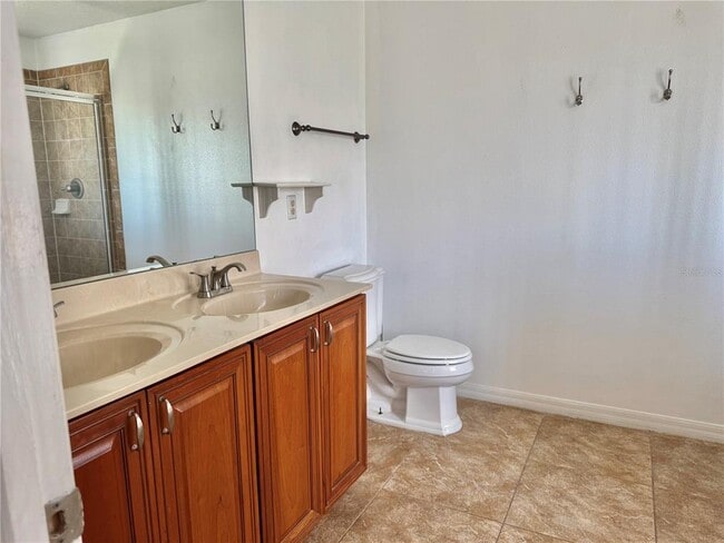 Building Photo - 739 Cascading Creek Ln