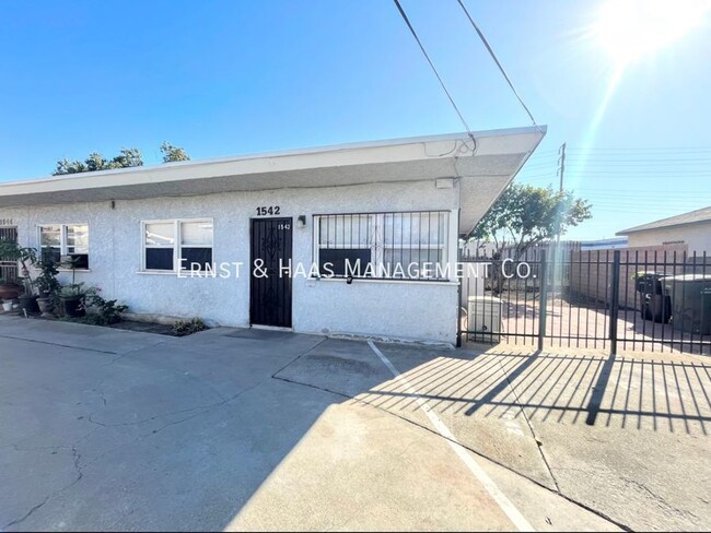 Building Photo - Wonderful Fourplex Apartment in Commerce!