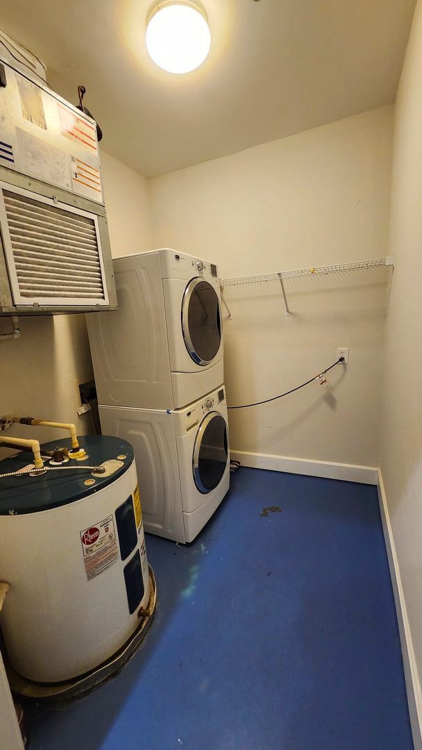 Building Photo - Lease Today! 2BR/2BA Condo in Old Fourth W...
