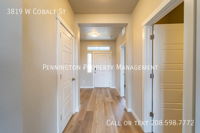 Building Photo - 3819 W Cobalt St