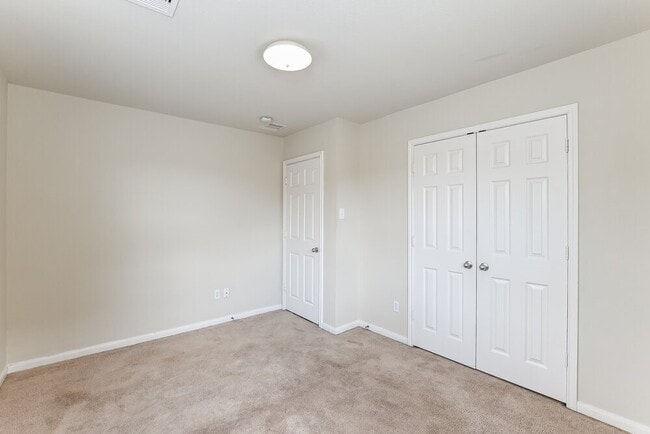 Building Photo - 8131 Barnes Ridge Ln