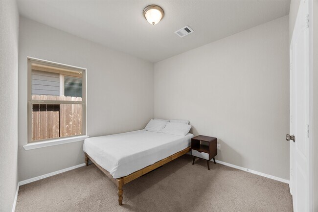 Building Photo - 25803 Hickory Pecan Trl