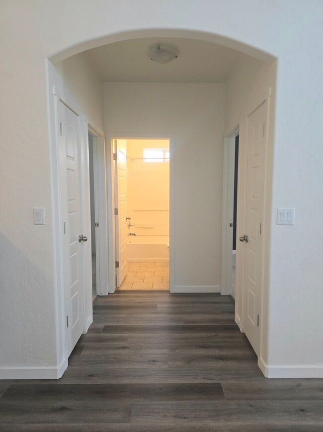 Building Photo - MOVE IN SPECIAL: $300 off the first full month of rent!