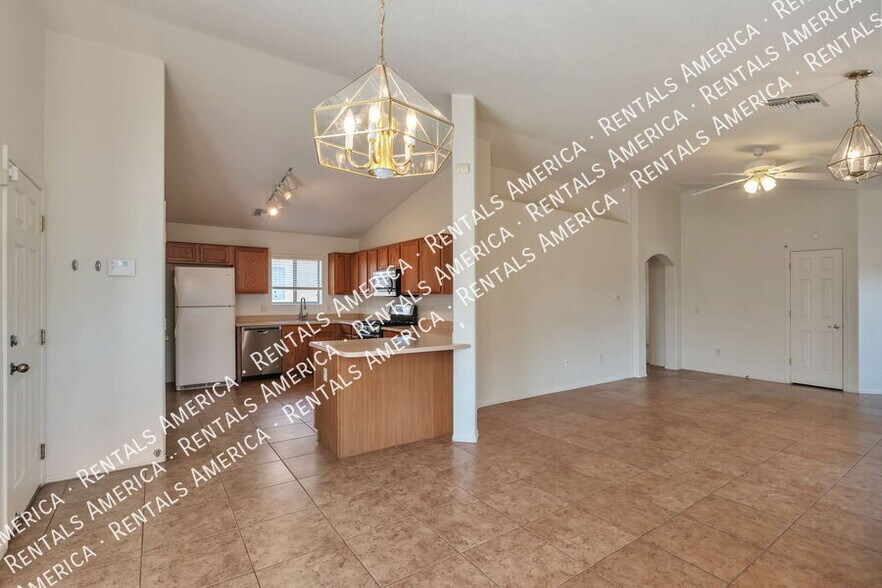 Building Photo - 7838 S Hidden Stone Ln