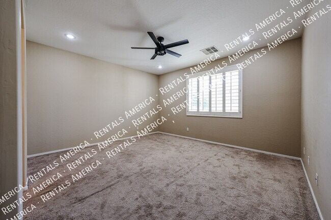 Building Photo - 14977 W Charter Oak Rd
