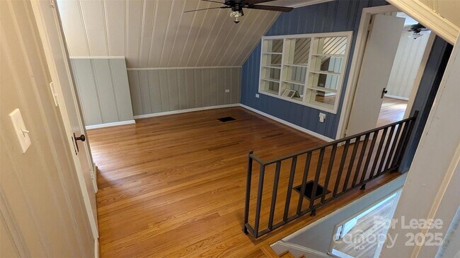 Building Photo - 1507 Woodland Dr