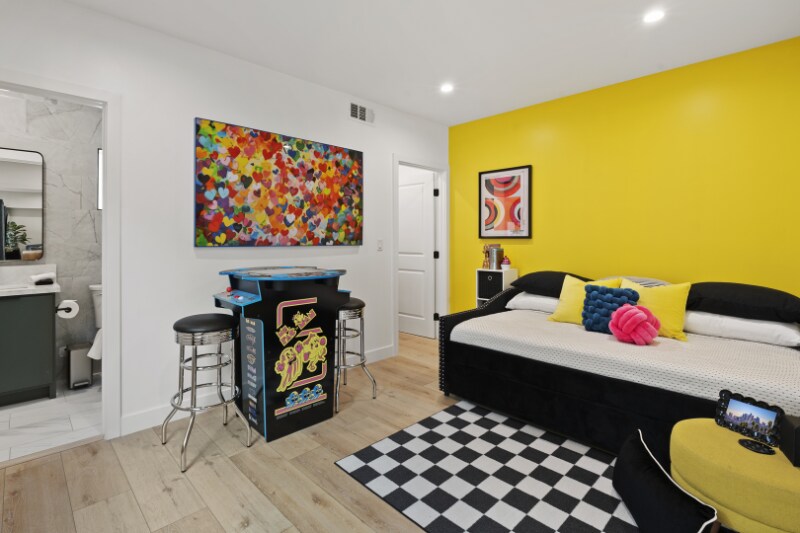 Building Photo - 5624 Raber St