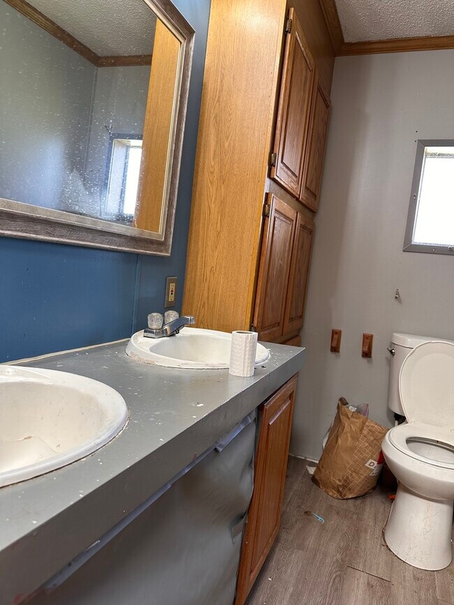 Building Photo - 21176 Boquet Dr