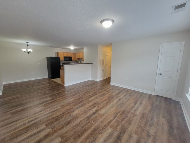 Primary Photo - 2 Bedroom/2 Bath Condo in Ardmore Crest Co...